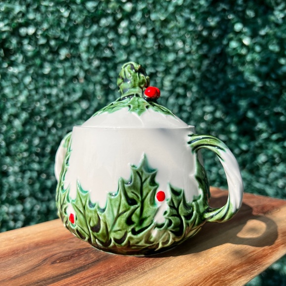 Vintage ceramic Christmas holly sugar bowl. Christmas home decor - Picture 3 of 12